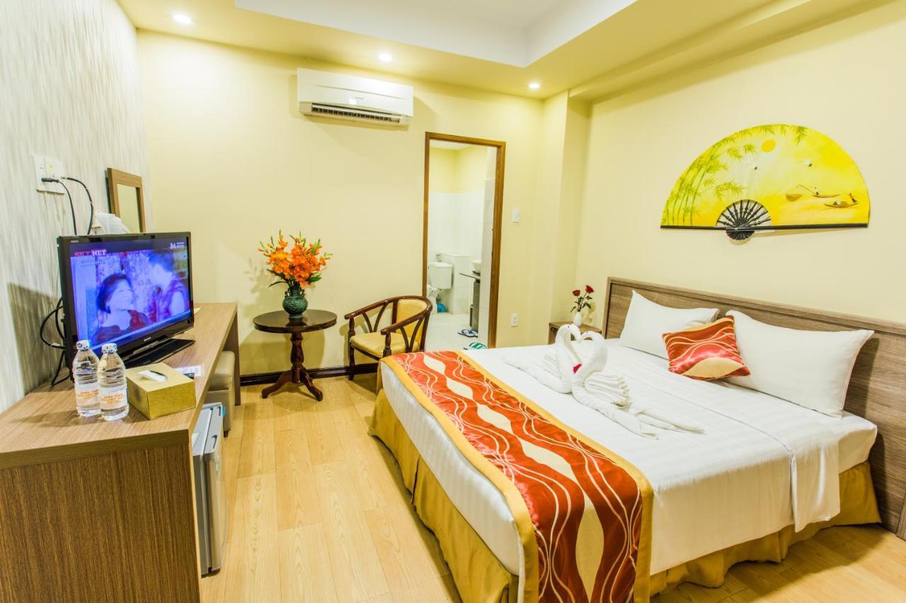 Golden Gate China Town Hotel Γιανγκόν Εξωτερικό φωτογραφία